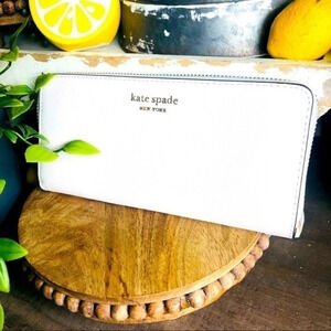 Kate Spade White Leather Zip Around Continental Wallet Card Holder Organizer NWT